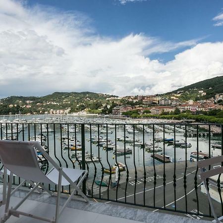 Al Molo Sea View Rooms Lerici Exteriér fotografie