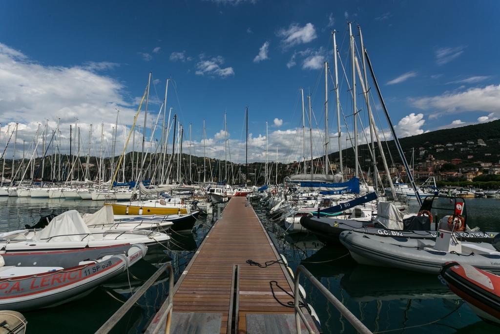 Al Molo Sea View Rooms Lerici Exteriér fotografie