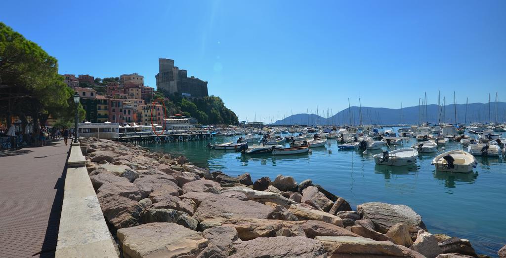 Al Molo Sea View Rooms Lerici Exteriér fotografie
