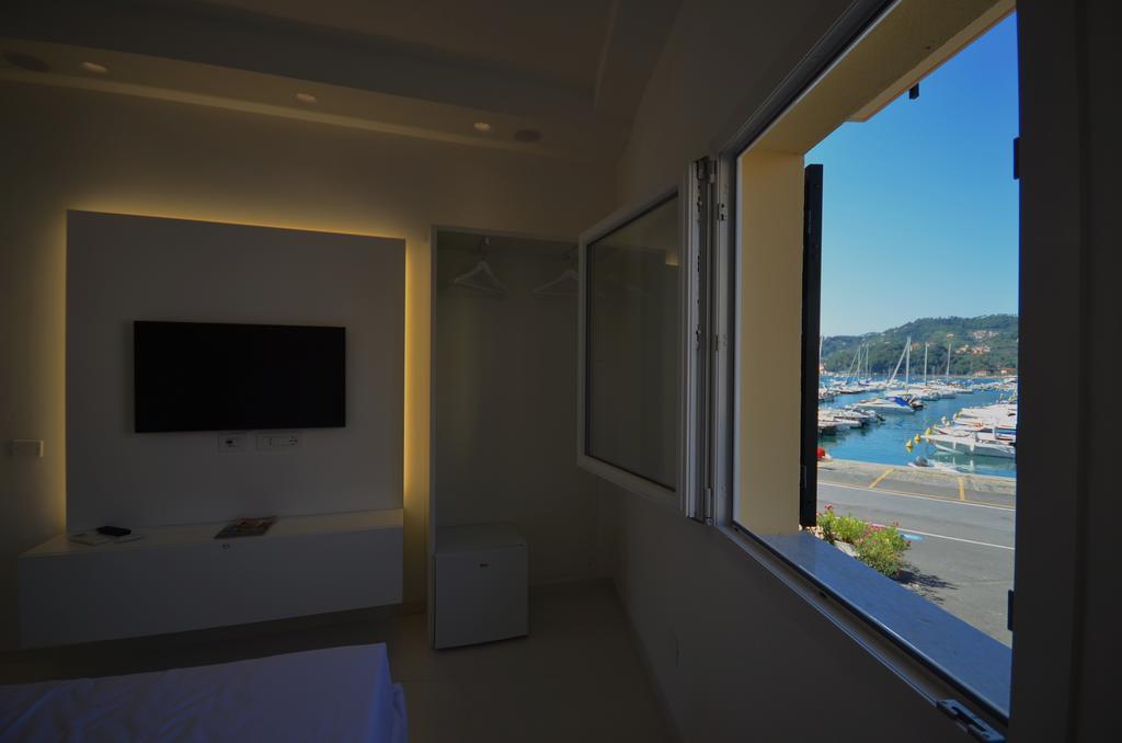 Al Molo Sea View Rooms Lerici Exteriér fotografie