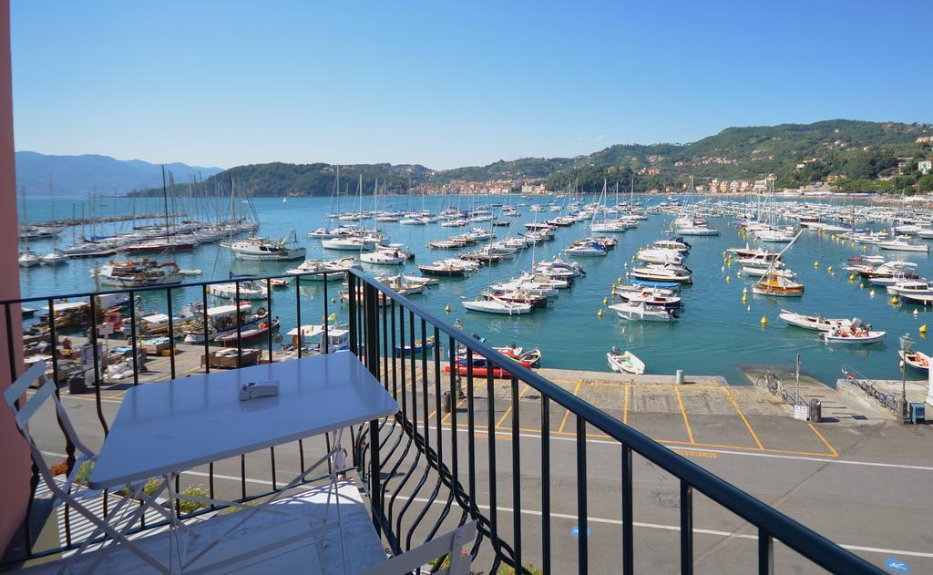 Al Molo Sea View Rooms Lerici Exteriér fotografie